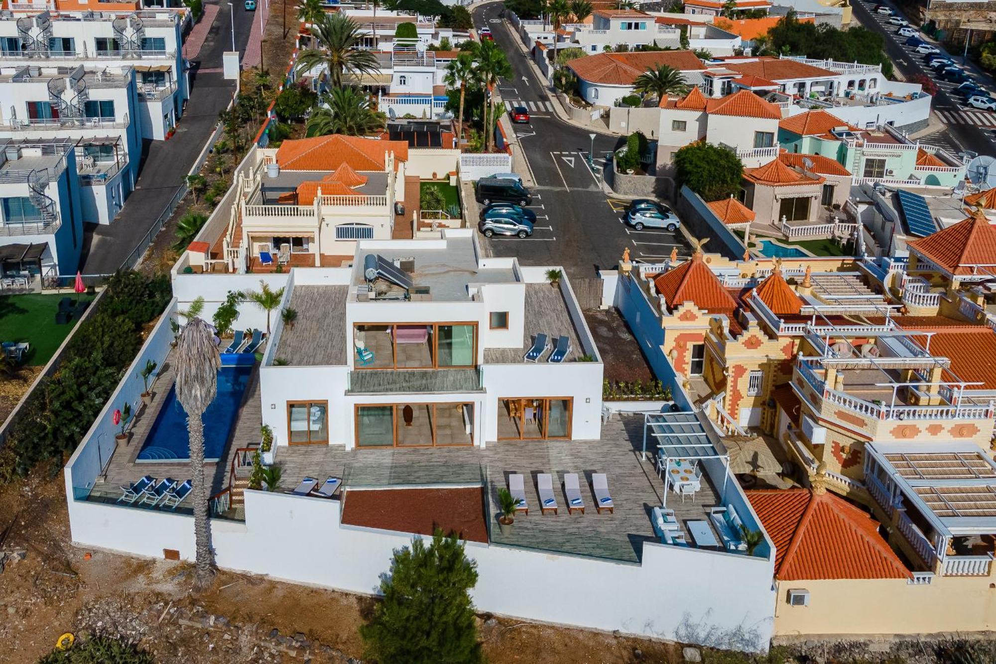 Fabulous Contemporary 5 Bedroom Villa With Private Heated Pool, Sleeps Max 13 Callao Salvaje Bagian luar foto
