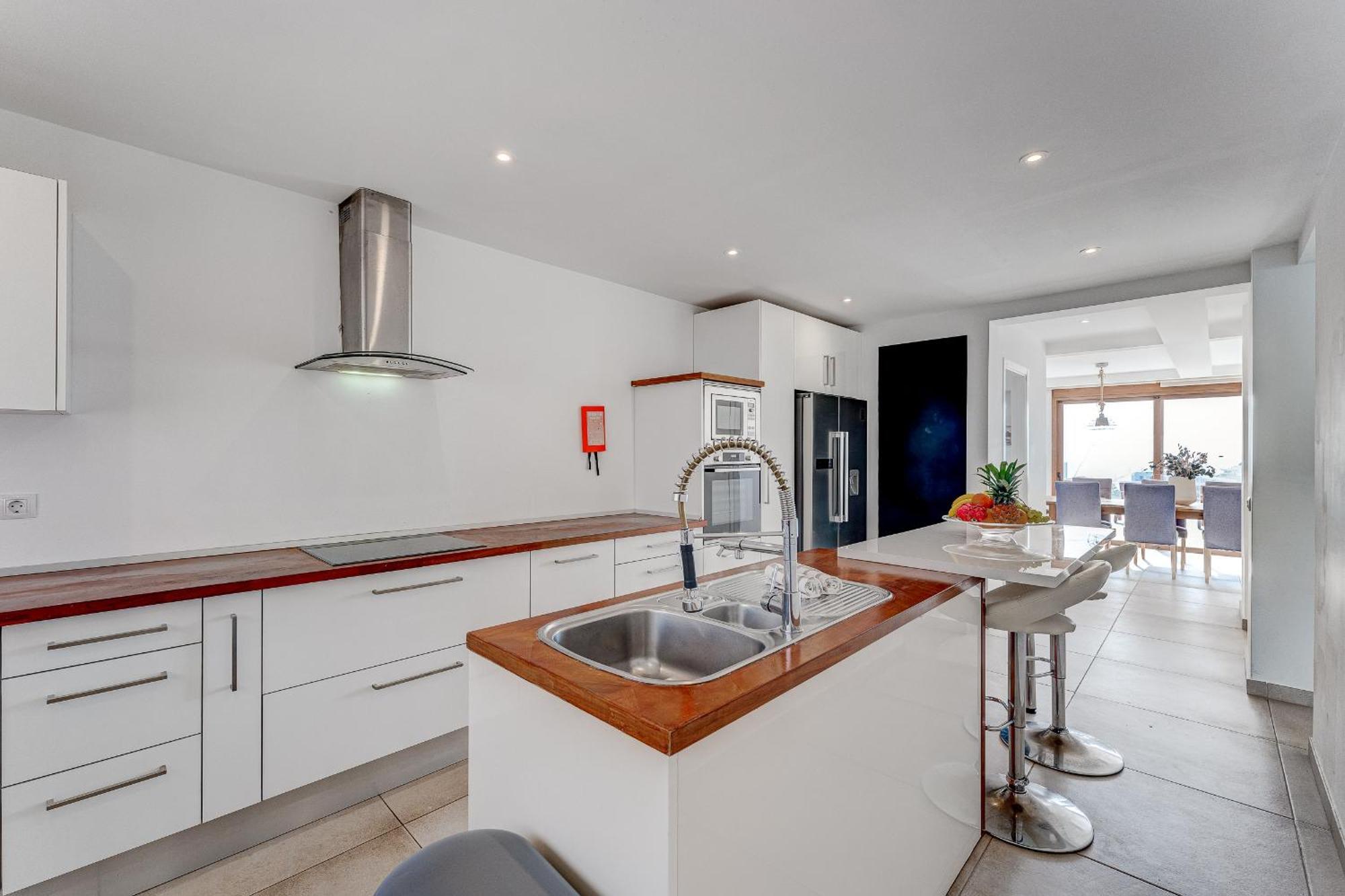 Fabulous Contemporary 5 Bedroom Villa With Private Heated Pool, Sleeps Max 13 Callao Salvaje Bagian luar foto