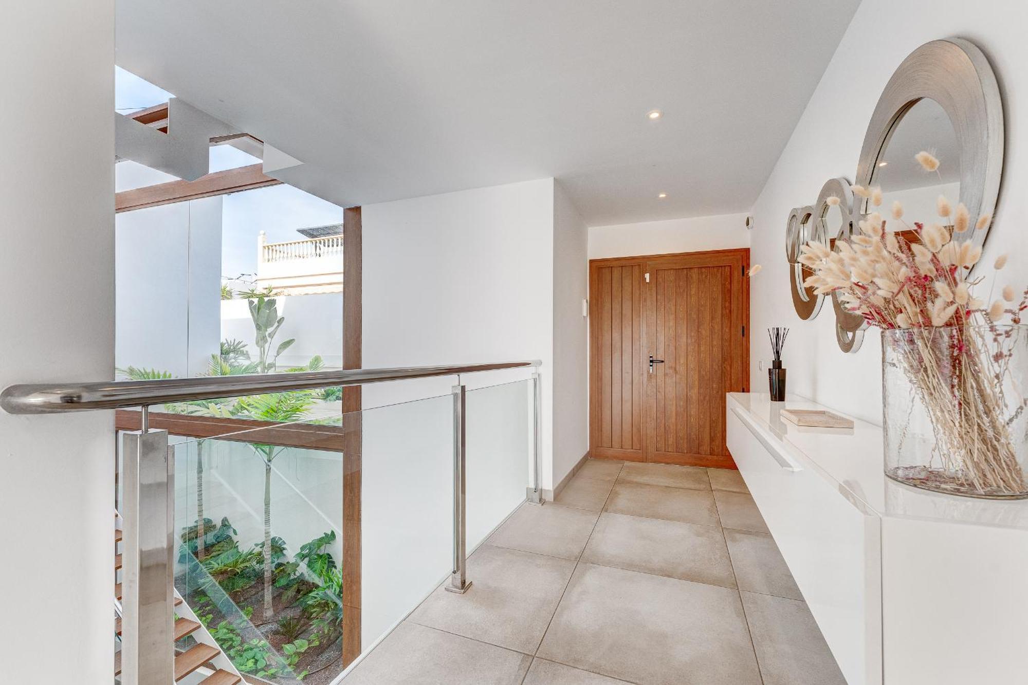 Fabulous Contemporary 5 Bedroom Villa With Private Heated Pool, Sleeps Max 13 Callao Salvaje Bagian luar foto