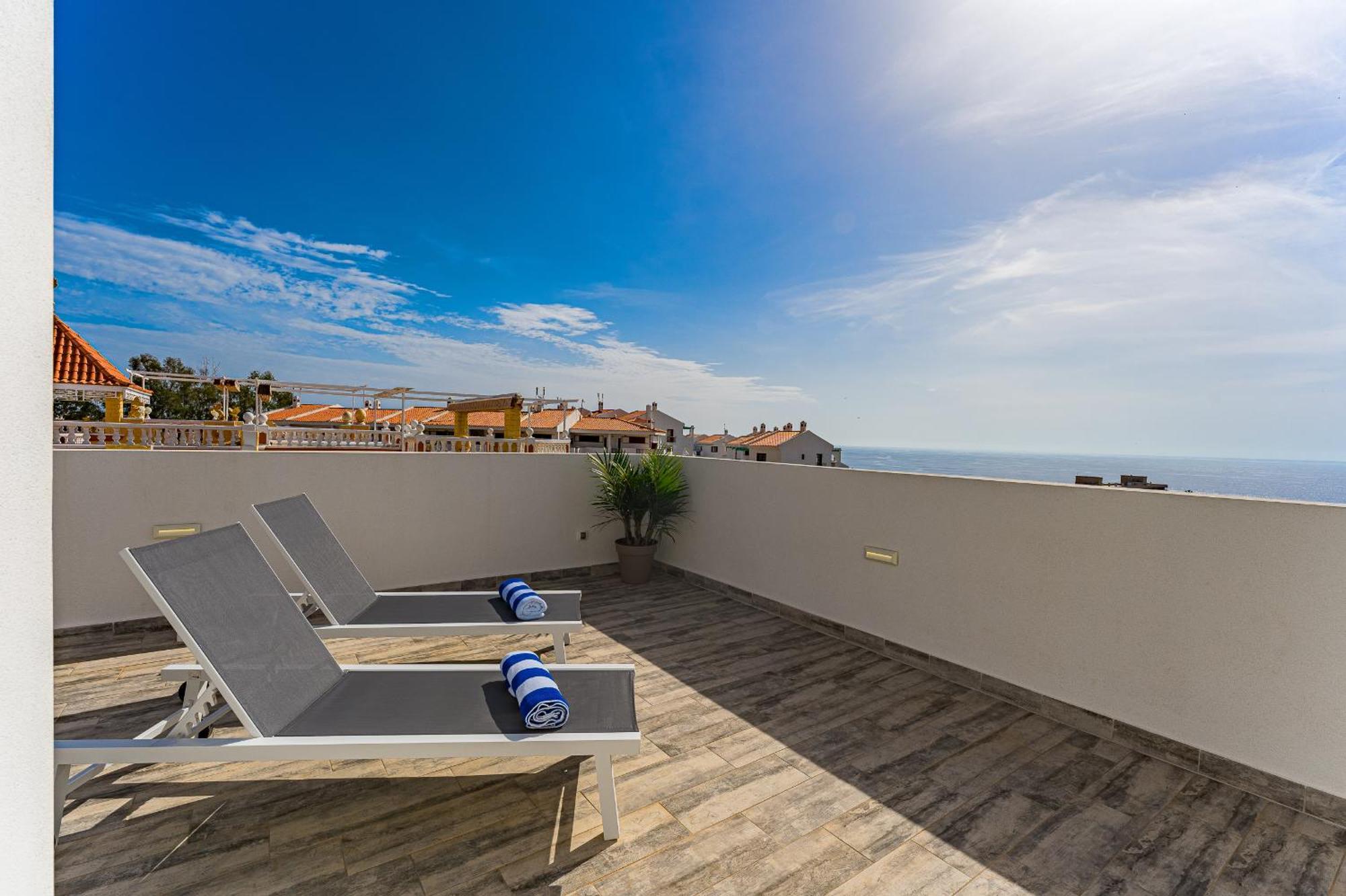 Fabulous Contemporary 5 Bedroom Villa With Private Heated Pool, Sleeps Max 13 Callao Salvaje Bagian luar foto