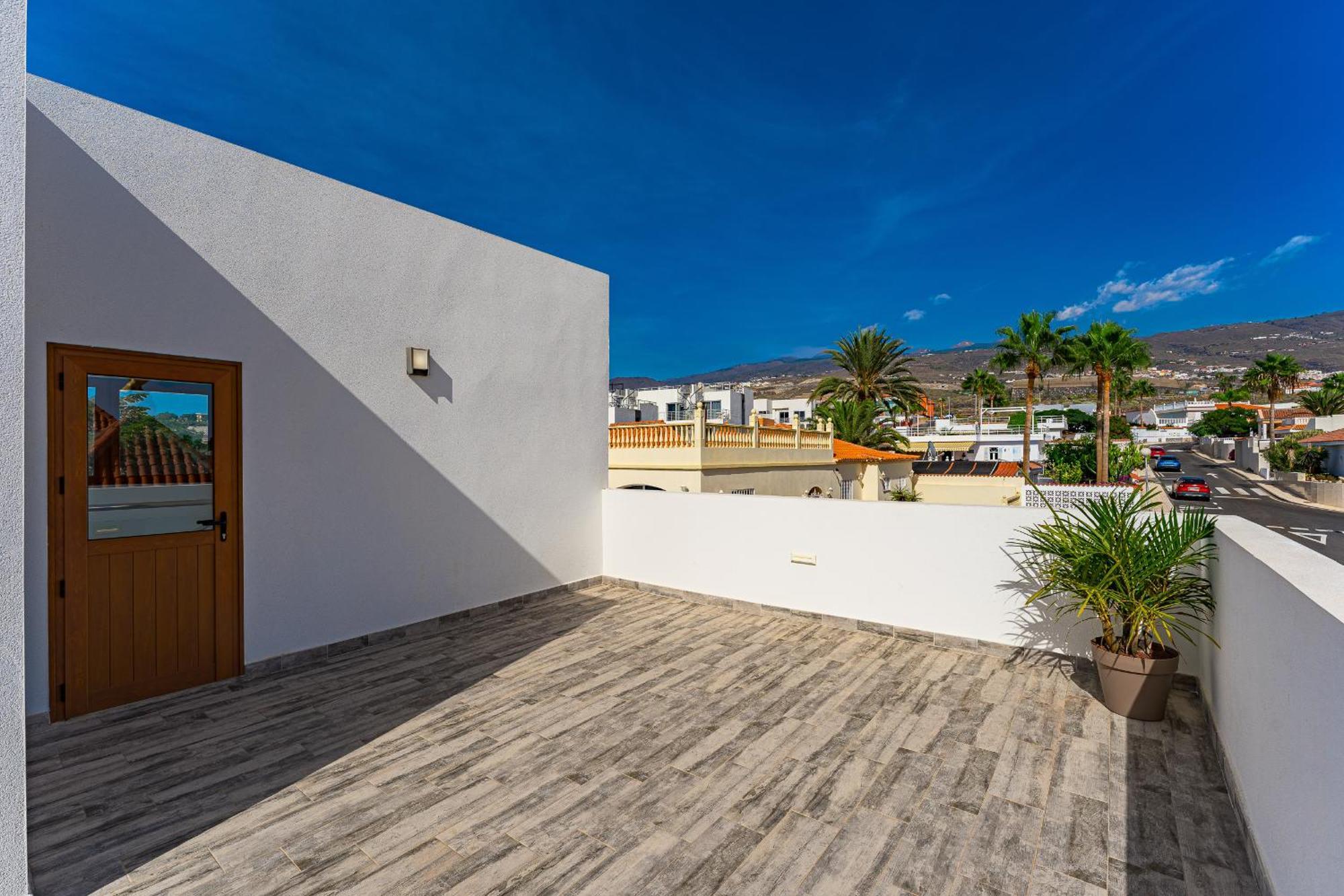 Fabulous Contemporary 5 Bedroom Villa With Private Heated Pool, Sleeps Max 13 Callao Salvaje Bagian luar foto