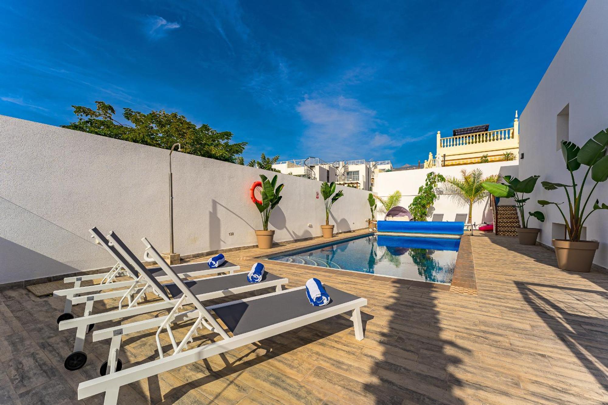 Fabulous Contemporary 5 Bedroom Villa With Private Heated Pool, Sleeps Max 13 Callao Salvaje Bagian luar foto