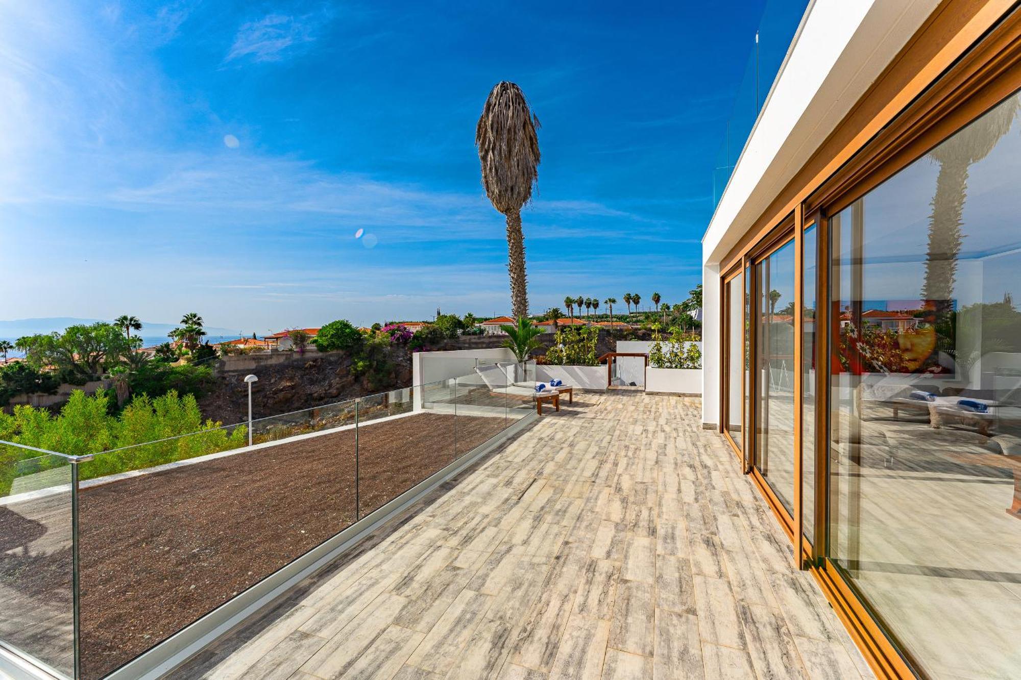 Fabulous Contemporary 5 Bedroom Villa With Private Heated Pool, Sleeps Max 13 Callao Salvaje Bagian luar foto