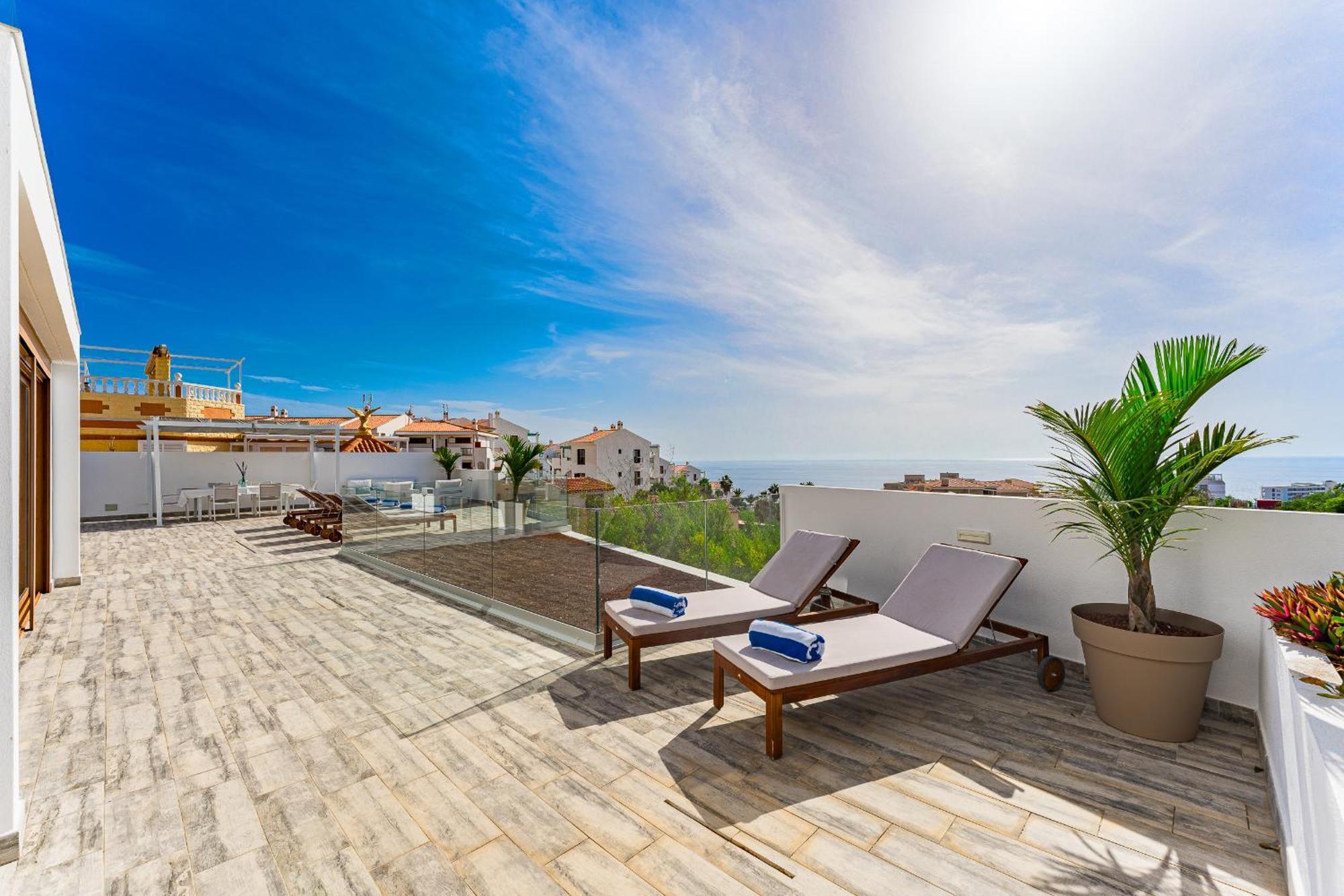 Fabulous Contemporary 5 Bedroom Villa With Private Heated Pool, Sleeps Max 13 Callao Salvaje Bagian luar foto