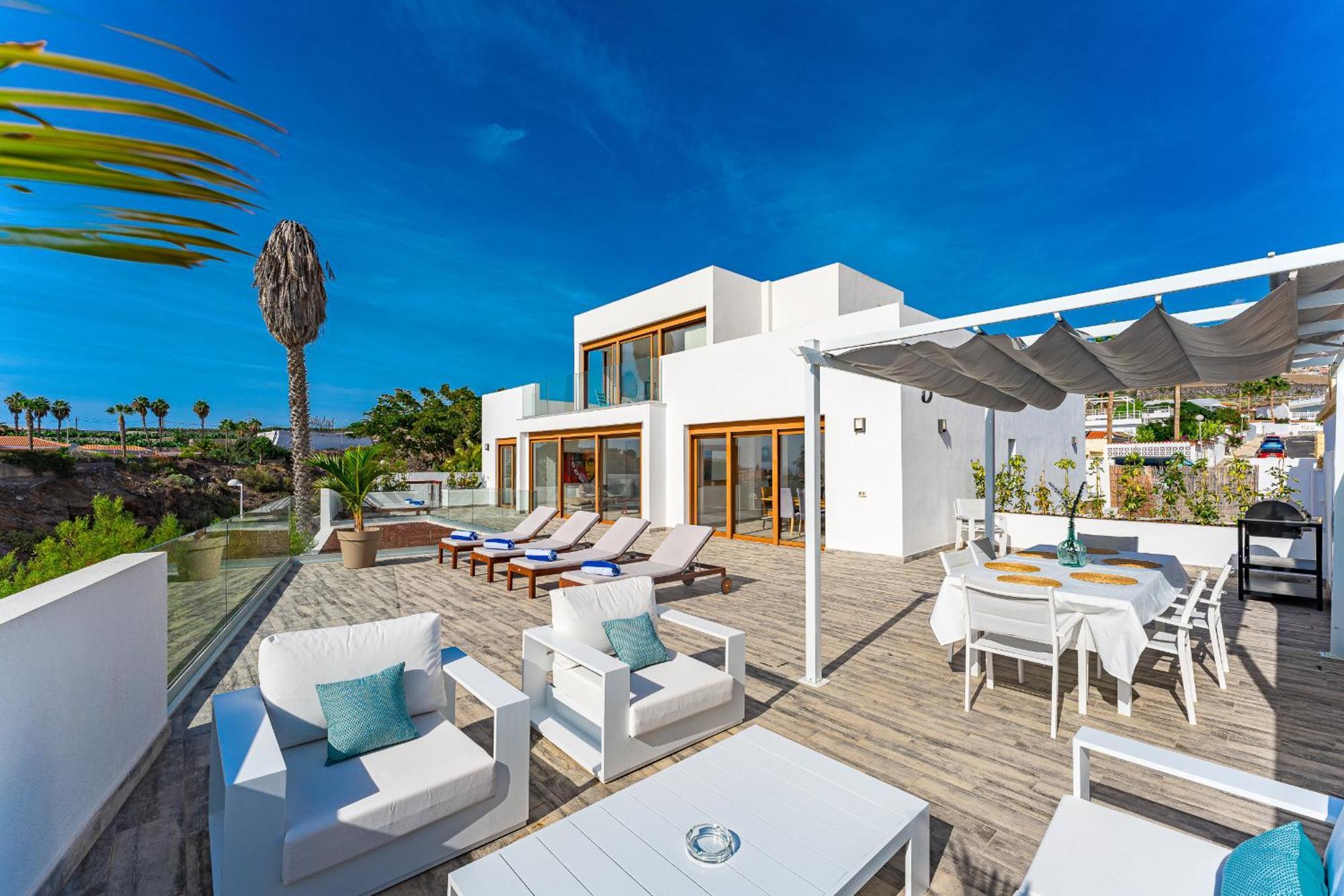 Fabulous Contemporary 5 Bedroom Villa With Private Heated Pool, Sleeps Max 13 Callao Salvaje Bagian luar foto